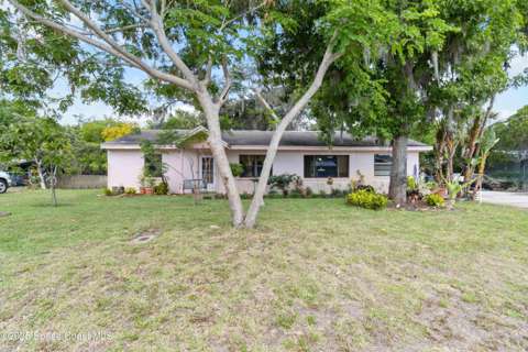 424 Lenore Avenue, pool for sale in Titusville