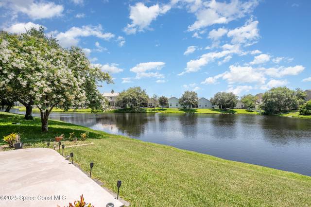Hammock Lakes E