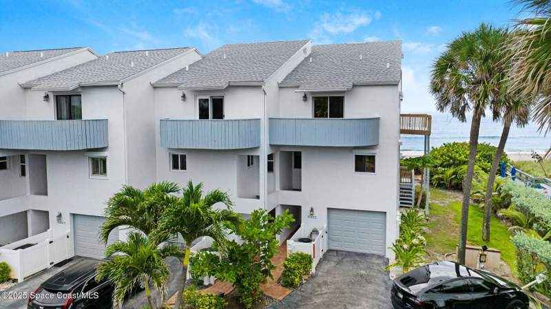 2 bedroom Condominium at 2711 S Highway A1a, Summerwind Condo, Melbourne Beach — photo 2