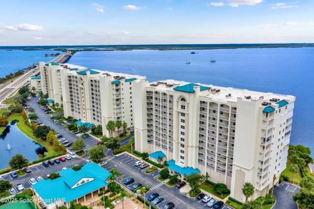 Harbor Pointe Condo