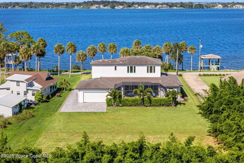 4 bedroom Single Family Residence at 1949 Rockledge Drive, Rockledge, Rockledge — photo 4