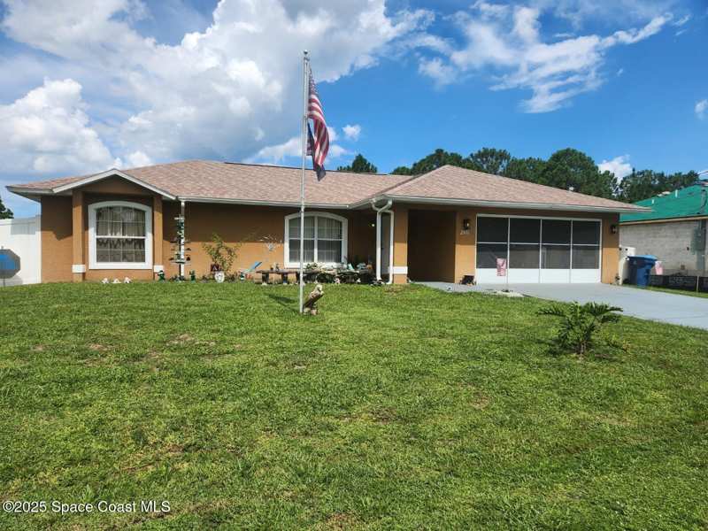 3 bedroom Single Family Residence at 2971 SE Gabrysh Avenue, Port Malabar Unit 25, Palm Bay — photo 1