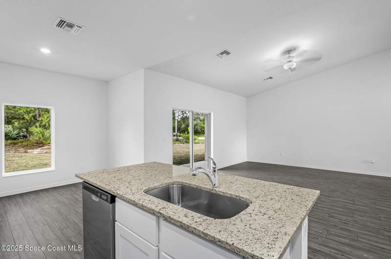 3 bedroom Single Family Residence at 1046 Barbados Avenue, Port Malabar Unit 12, Palm Bay — photo 5