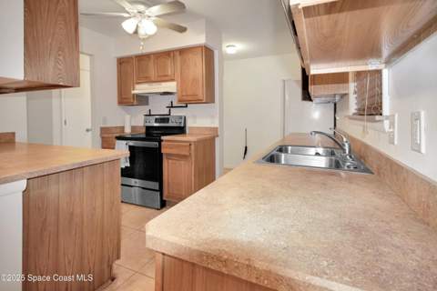 1426 Healey Street, Palm Bay FL - photo 16 of 32