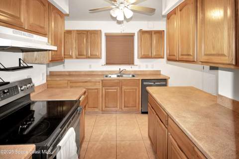 1426 Healey Street, Palm Bay FL - photo 6 of 32