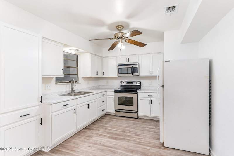 3 bedroom Single Family Residence at 1804 Thomasville Avenue, Port Malabar Unit 17, Palm Bay — photo 3