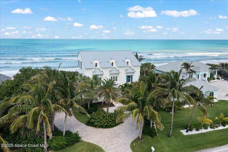 3 bedroom Single Family Residence at 5525 Highway A1a Highway, Melbourne Beach, Melbourne Beach — photo 1