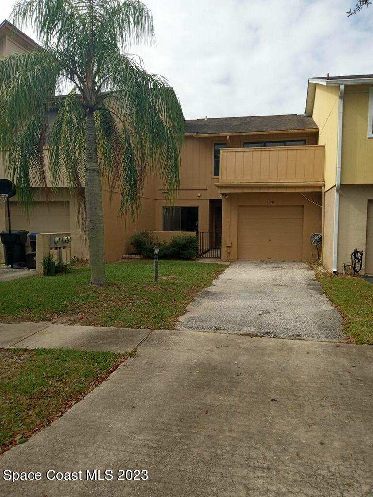 3 bedroom Townhouse at 1910 Cashew Courtway, Titusvillage Sec II, Titusville — photo 1