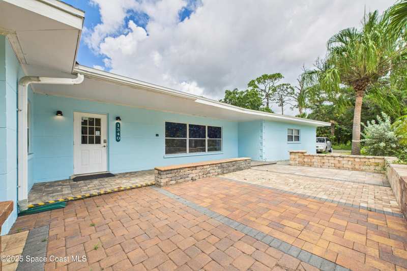 3 bedroom Single Family Residence at 1340 S Wickham Road, L S T Estates, Melbourne — photo 1