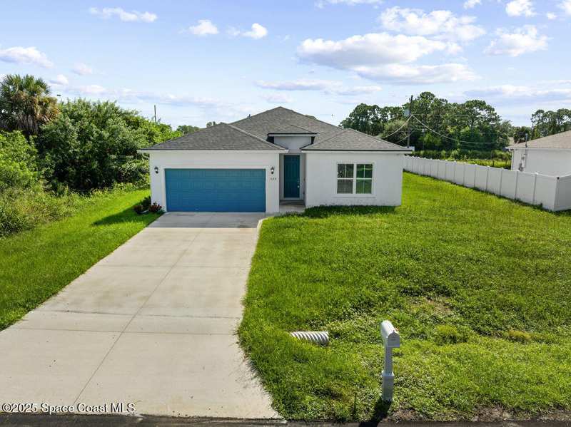 4 bedroom Single Family Residence at 529 Tejon Avenue, Port Malabar Unit 37, Palm Bay — photo 1