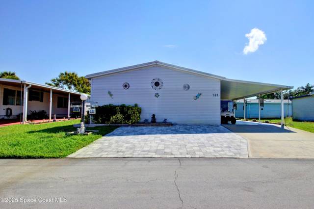 Northwest Lakes Condo