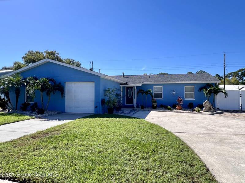 4 bedroom Single Family Residence at 1103 Coronado Drive, Kings Grant Unit 4, Rockledge — photo 2
