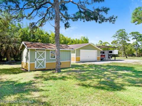 6570 Whispering Pines Lane, Grant FL - photo 21 of 62