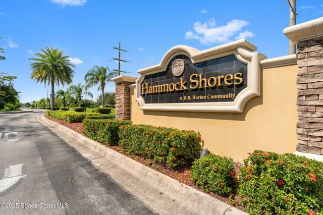Hammock Shores