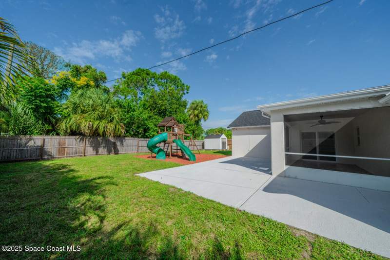 5 bedroom Single Family Residence at 490 Tillman Avenue, Port Malabar Unit 20, Palm Bay — photo 5