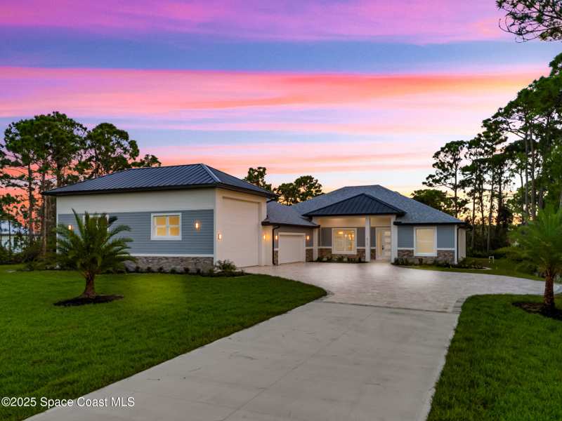 5 bedroom Single Family Residence at 4721 Blossom Ridg Place, Riverview Terrace, Grant-Valkaria — photo 1