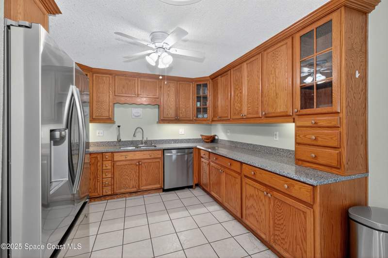 4 bedroom Single Family Residence at 853 Knecht Road, Palm Bay, Palm Bay — photo 4