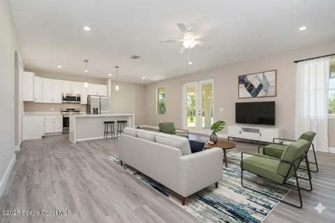 900 Lava Street, Palm Bay FL - photo 12 of 39