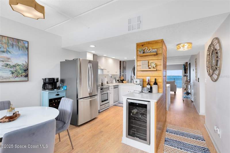 2 bedroom Condominium at 3901 Dixie Highway #409, The Castaway Cove Condo, Palm Bay — photo 3