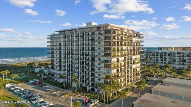 2100 Towers Condo