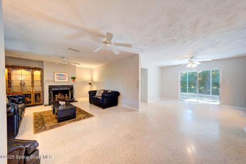 6545 Floridana Avenue, Melbourne Beach FL - photo 9 of 43