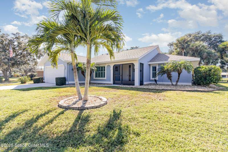 2 bedroom Single Family Residence at 1290 Mayflower Avenue, Indian River Colony Club Pud Phase 2 Unit 1, Melbourne — photo 3