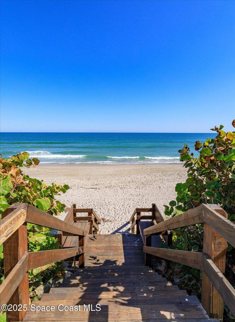 2 bedroom Condominium at 1175 Highway A1a #403, Buccaneer Condo Apts, Satellite Beach — photo 2