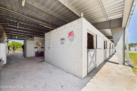 4850 Old Dixie Highway, Grant-Valkaria FL - photo 10 of 46