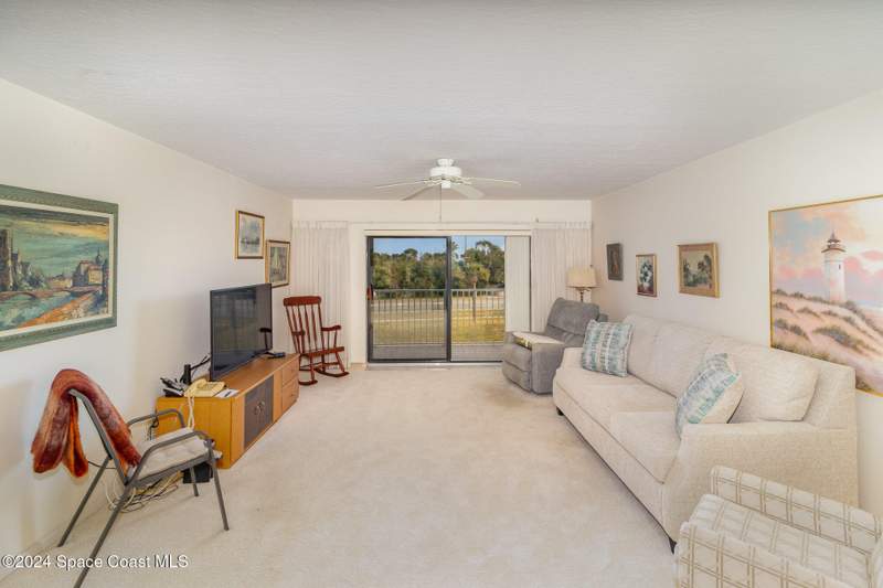 2 bedroom Condominium at 2160 N Hwy A1a #302, Oceanview Condo, Indialantic — photo 5