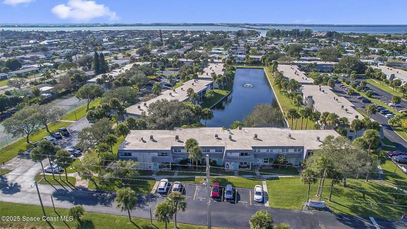 3 bedroom Condominium at 407 Ibis Lane #4-6, Waterway Townhouse Condo 1, Satellite Beach — photo 3