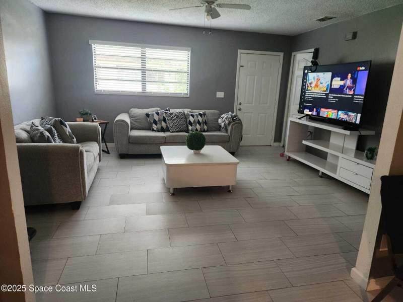 3 bedroom Single Family Residence at 1695 N Banana River Drive, Riviera Isles Sec 2, Merritt Island — photo 3