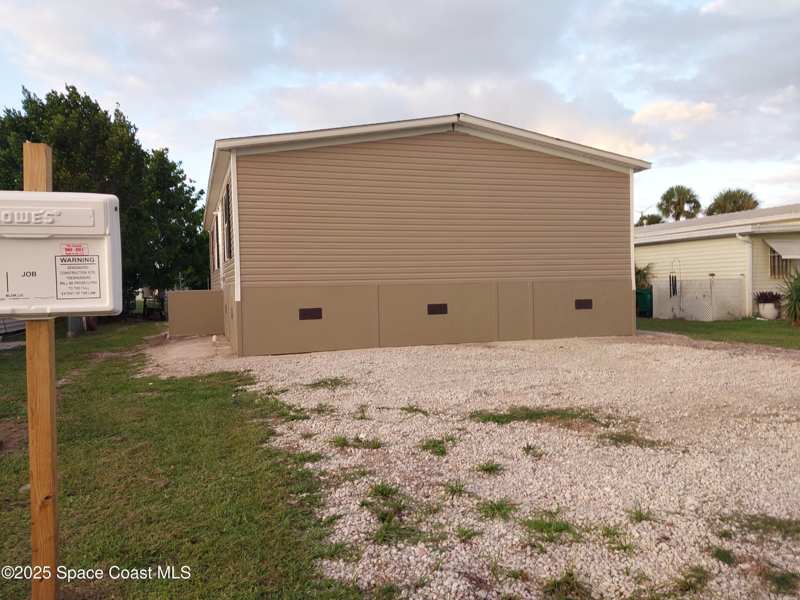 3 bedroom Manufactured Home at 2534 Amberly Road, Shire The, Palm Bay — photo 1