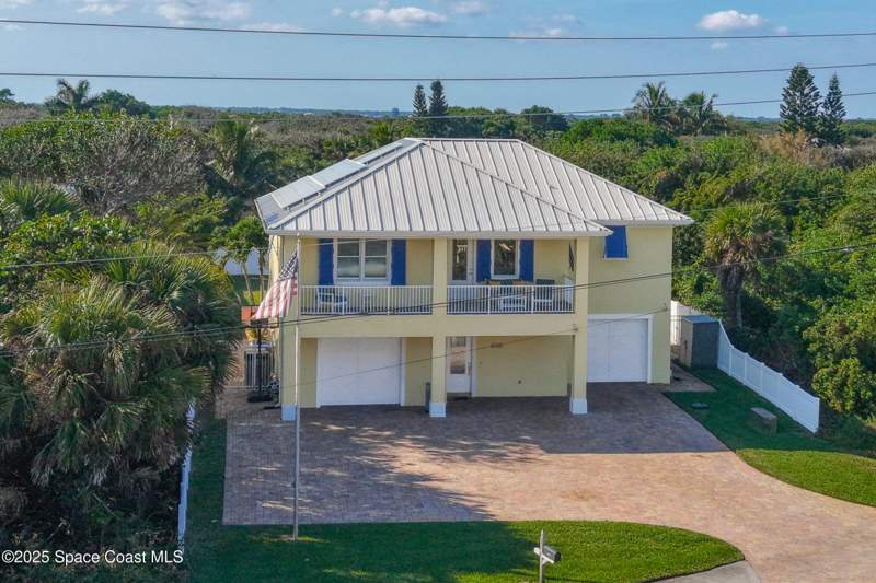 3 bedroom Single Family Residence at 6400 S Highway A1a Highway, Floridana Beach 3rd Addn, Melbourne Beach — photo 2