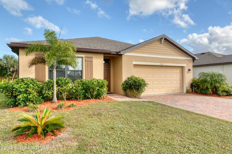 4 bedroom Single Family Residence at 7339 Tourmaline Drive, Crystal Bay Phase One - A Replat, Grant-Valkaria — photo 3