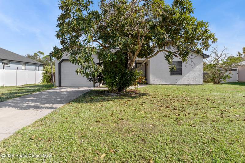 3 bedroom Single Family Residence at 2861 Detached Circle, Port Malabar Unit 46, Palm Bay — photo 4
