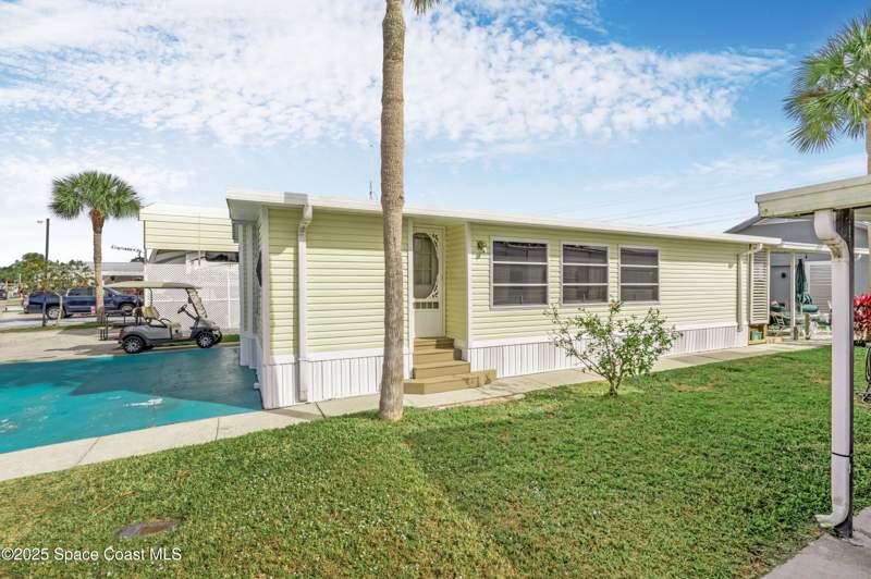 2 bedroom Manufactured Home at 145 Forest Lake Drive, Forest Lakes of Cocoa Condo Ph I, Cocoa — photo 2