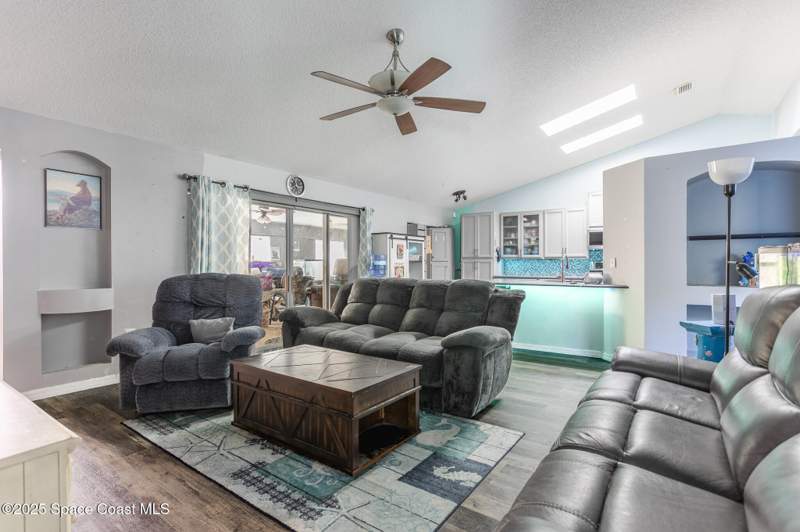 4 bedroom Single Family Residence at 2648 Feise Ave Avenue, Port Malabar Unit 25, Palm Bay — photo 3