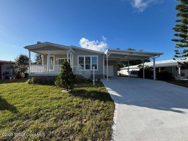 723 Hyacinth Circle, home for sale in Barefoot Bay
