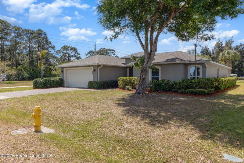4 bedroom Single Family Residence at 691 Belvedere Road, Port Malabar Unit 13, Palm Bay — photo 5