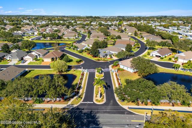 Compass Pointe