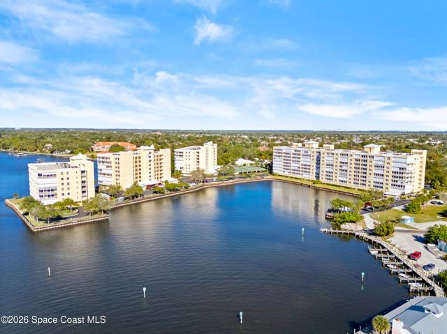 Island Pointe