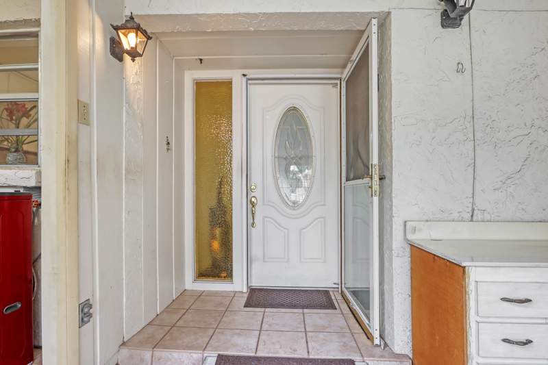 2 bedroom Townhouse at 2574 Demaret Drive #313b, Spanish Oaks Condo Sec 3, Titusville — photo 2