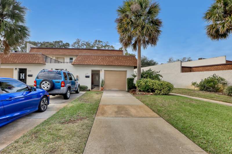 2 bedroom Townhouse at 2574 Demaret Drive #313b, Spanish Oaks Condo Sec 3, Titusville — photo 3