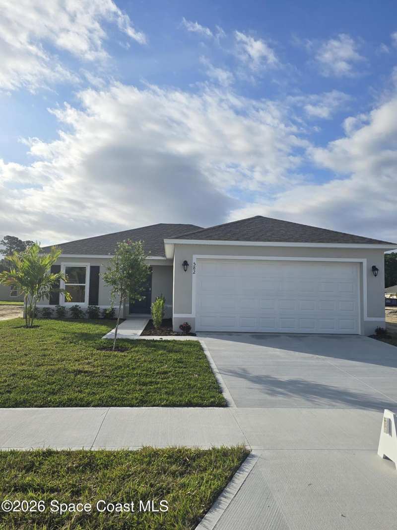 3 bedroom Single Family Residence at 582 SW Richmond Circle, Richmond Cove, Palm Bay — photo 1