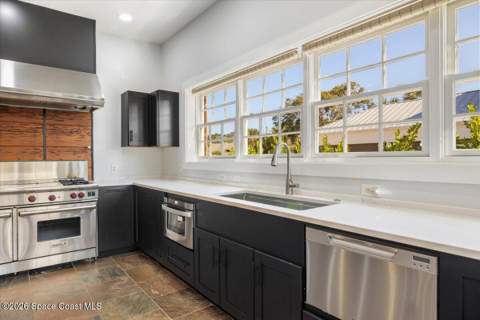 531 Sunset Boulevard, Melbourne Beach FL - photo 21 of 73