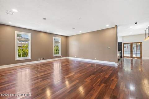 531 Sunset Boulevard, Melbourne Beach FL - photo 11 of 73