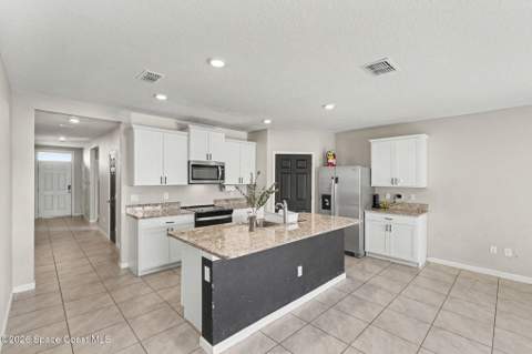 7539 Tourmaline Drive, Grant FL - photo 11 of 32