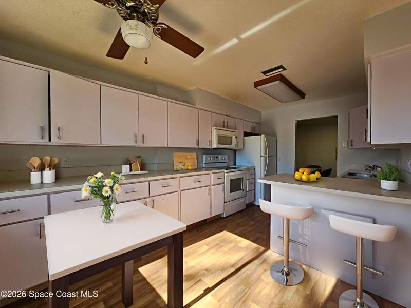 3 bedroom Condominium at 9002 Brighton Court #2e, Greenwood Village Condo No 1, West Melbourne — photo 5