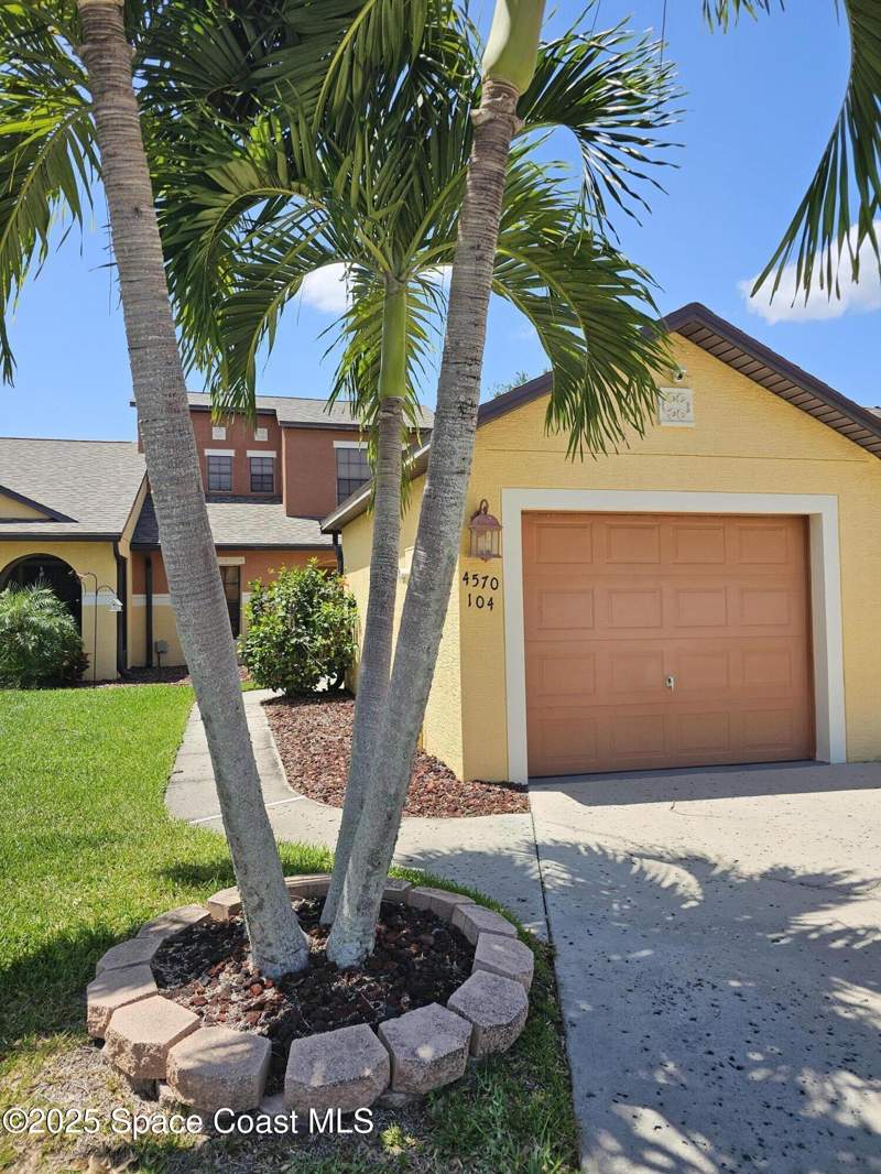 3 bedroom Townhouse at 4570 Radiant Way #104, Sonesta Walk Phase 2, Melbourne — photo 3