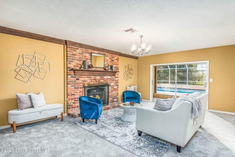 4 bedroom Single Family Residence at 4245 Hillview Circle, Hilltop Manor, Merritt Island — photo 5